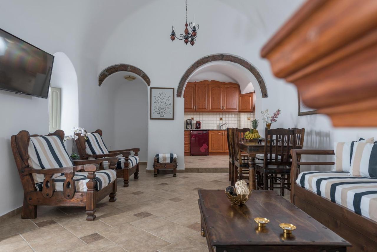 Santorini 180 Degrees Villa Pyrgos Kallistis Exterior photo